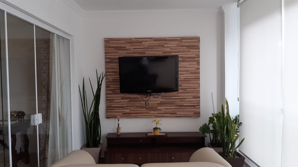 VENDO APARTAMENTO NO CENTRO DE